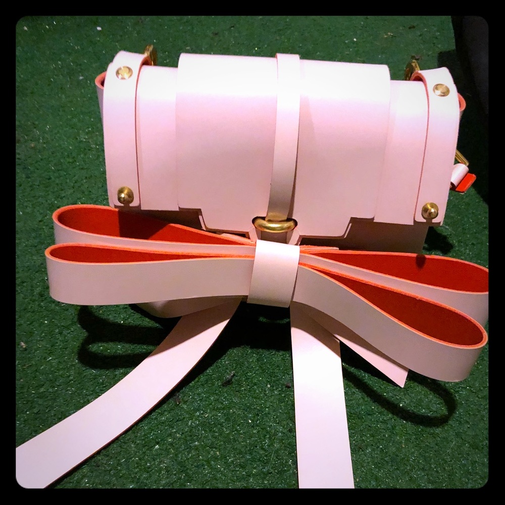 Niels peeraer big ribbon leather bag